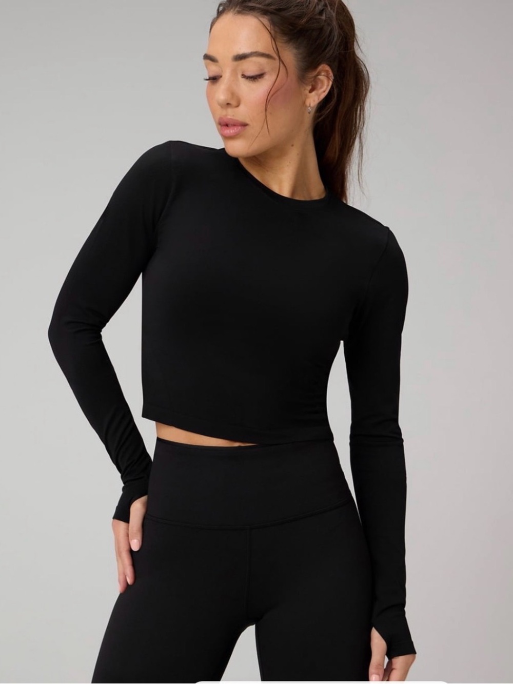 Fabletics Women's Long Sleeve Crop Top - Black